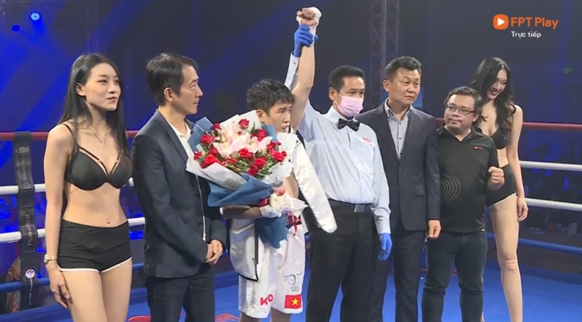 Thi đấu ngoan cường, Sẳm Minh Phát khiến đối thủ ngao ngán mà bỏ cuộc 130344