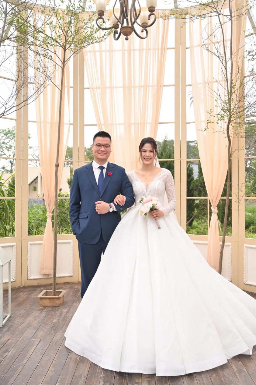 Bùi Ngà và Âu Nhung đã theo chồng về dinh, NHM chờ tin vui của Linh Chi 136065