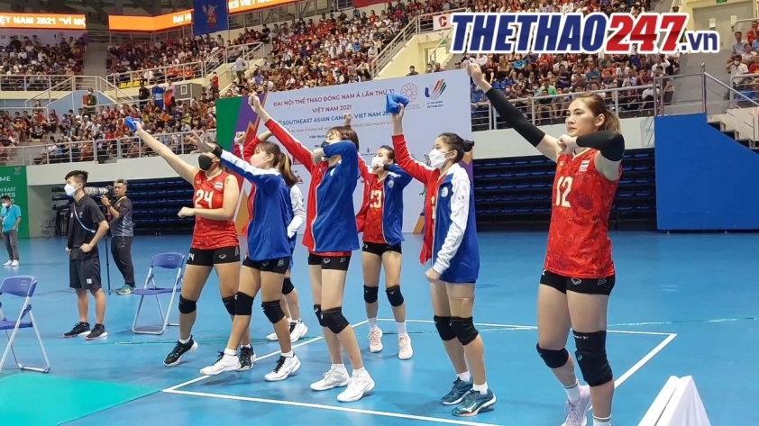VIDEO: Dàn chân dài bóng chuyền Thái gây sốt với màn ăn mừng có 1-0-2 140607