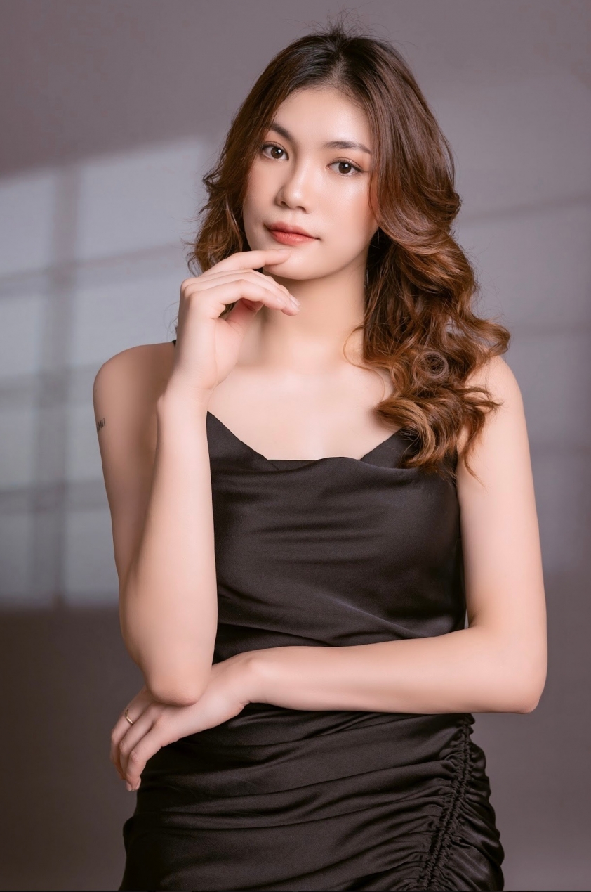 Hot girl bóng chuyền Việt Nam 'khoe dáng' chuẩn người mẫu khi diện áo tắm 142678