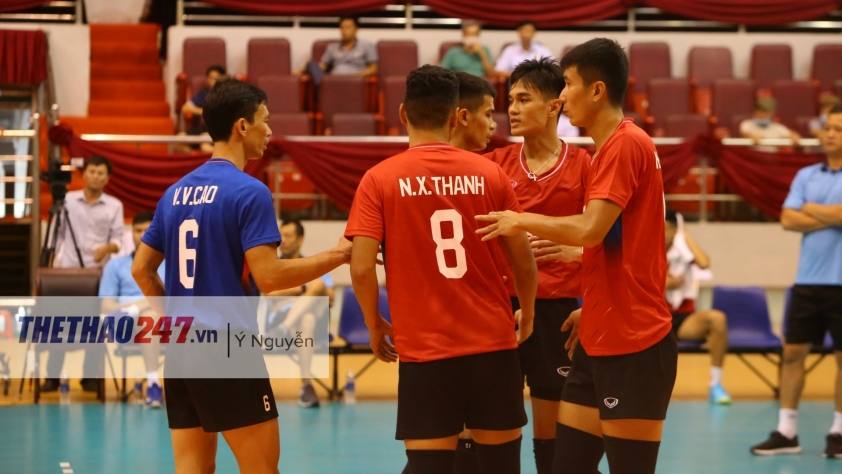 Thầy trò HLV Thái Anh Văn tự tin trong cuộc chiến tranh vé vào bán kết 157465