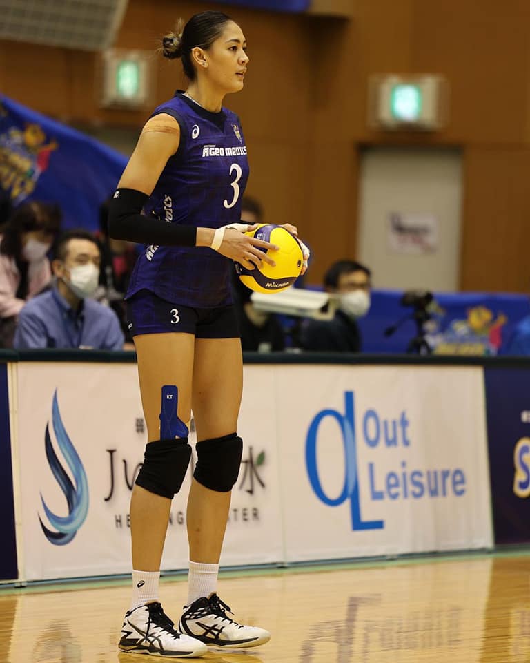 Top 5 cầu thủ nữ cao nhất V.League bóng chuyền Nhật: Thanh Thúy 1m93 thứ mấy? 210106