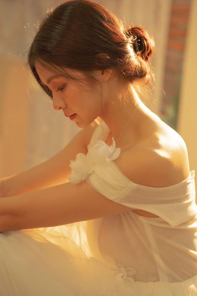 Búp bê bóng chuyền Chu Thị Ngọc hóa nàng thơ, không cần rượu fan cũng tự khắc 'say' 247176