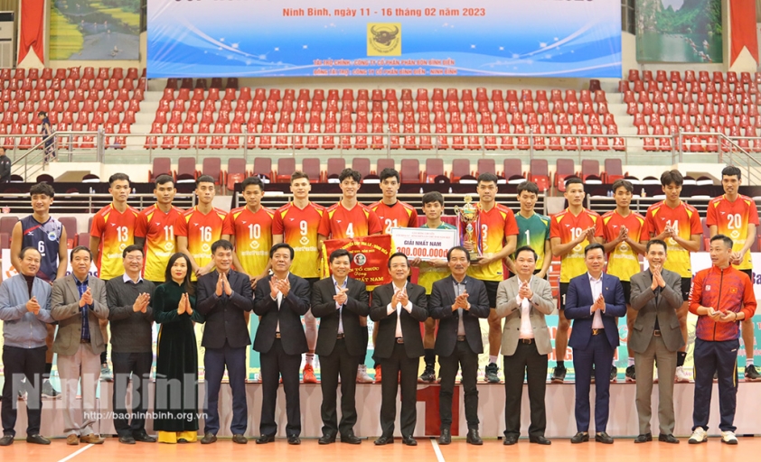 CLB nam Ninh Bình LienVietPostBank vô địch Cúp Hoa Lư - Bình Điền 2023 249424
