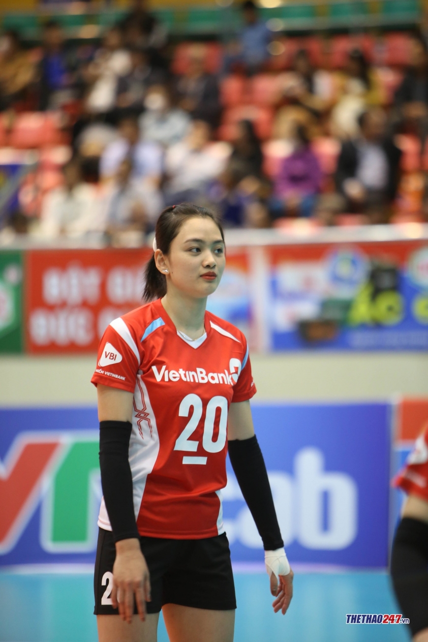 Hoa khôi bóng chuyền Thu Hoài trở lại thi đấu, nhan sắc thăng hạng 253156