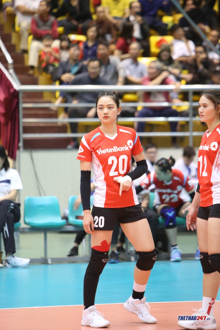 Hoa khôi bóng chuyền Thu Hoài trở lại thi đấu, nhan sắc thăng hạng 253157