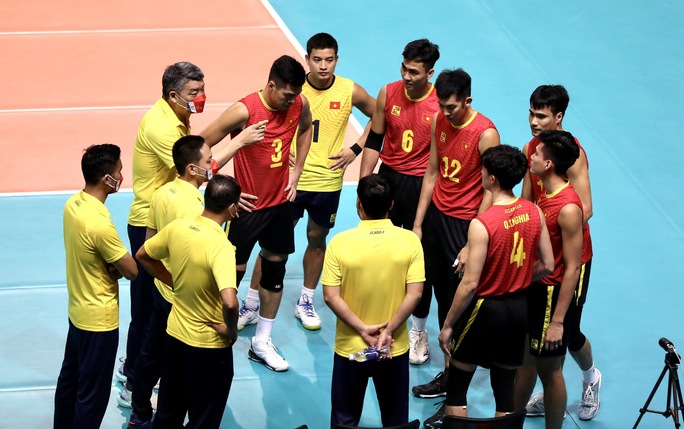 Liên đoàn bóng chuyền Việt Nam: 'Chúng tôi mới chỉ hỏi ý kiến CLB' 257868