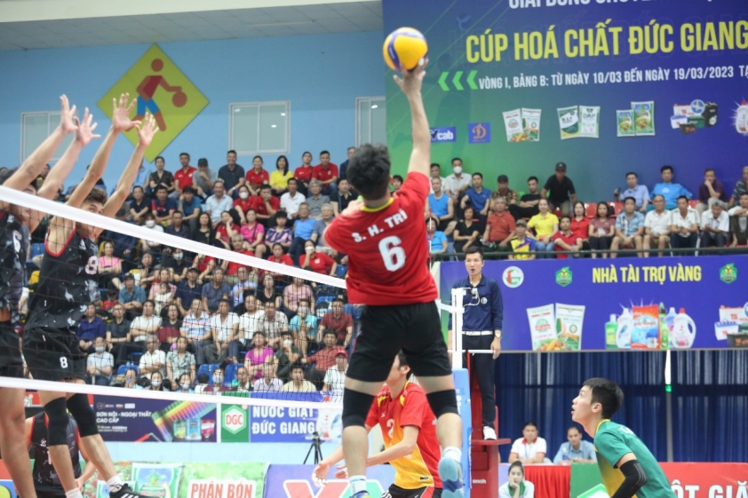 Nam Ninh Bình Lienvietpostbank xếp thứ 3 bảng B Giải bóng chuyền VĐQG 259670