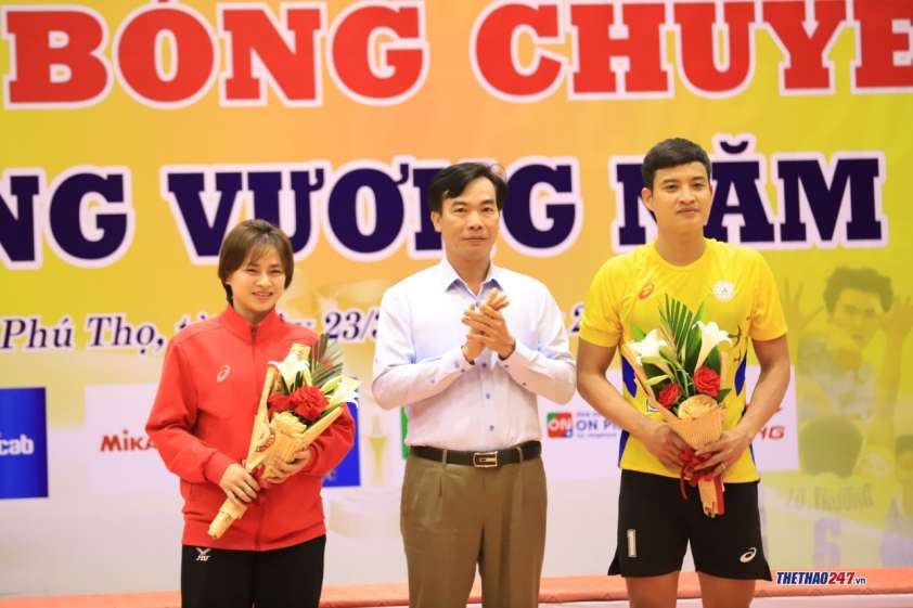 Trao thưởng cá nhân và đồng đội giải bóng chuyền Cúp Hùng Vương 2023 262218