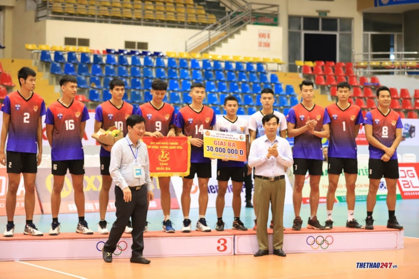 Trao thưởng cá nhân và đồng đội giải bóng chuyền Cúp Hùng Vương 2023 262224