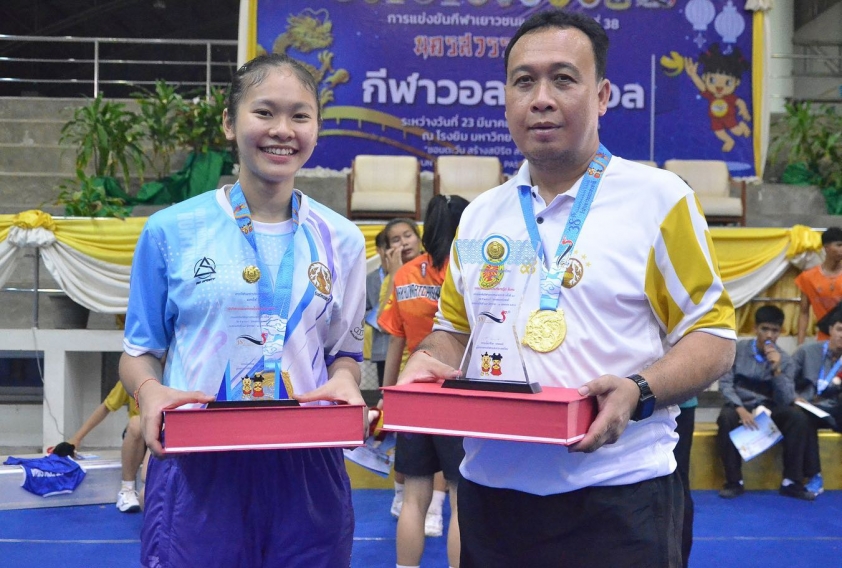 Ngoại binh bóng chuyền 17 tuổi của Thái Bình nhận 'vinh danh lớn' ở quê nhà 265104