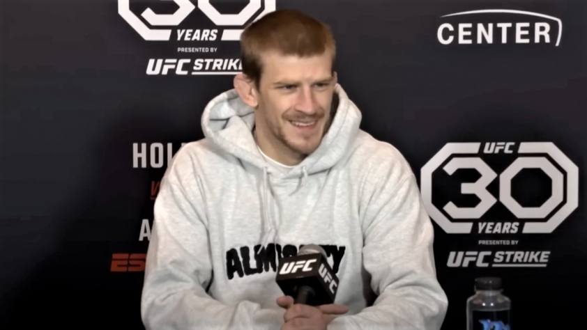 Arnold Allen: 'Tiêu đề tiếp theo phải là tôi đánh bại Holloway tại UFC'-269039