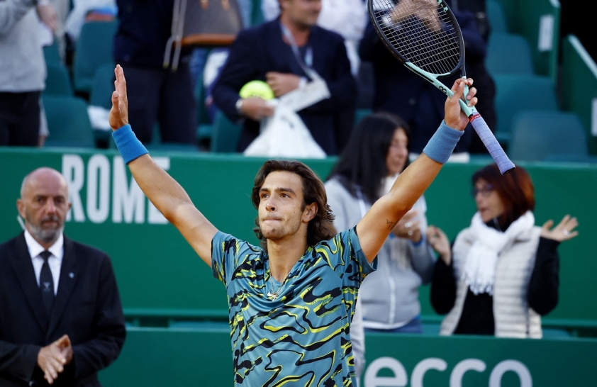 Số 1 thế giới Djokovic thừa nhận phong độ kém trước tay vợt hạng 21 268958