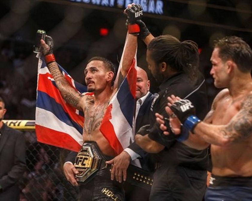 Chuyên gia thế giới nói thẳng kết quả trận đấu của Holloway vs Allen 269449