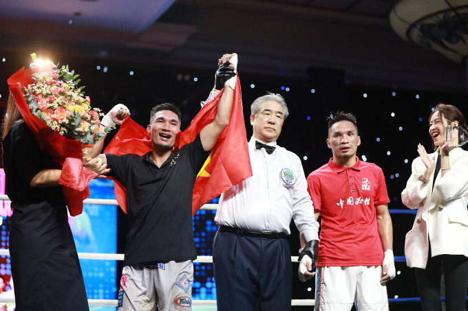 WBO Chapter 3: Nguyễn Văn Hải 'thắng sốc' võ sĩ khủng nhất Trung Quốc 272534