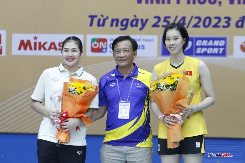 Trao thưởng cá nhân và đồng đội giải bóng chuyền CLB châu Á 2023: Việt Nam vô địch 275598