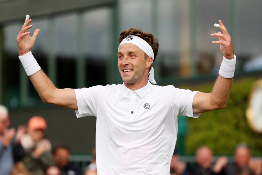Wimbledon 2023: Số 4 thế giới Casper Ruud thua sốc đối thủ vô danh ở vòng 2 300469