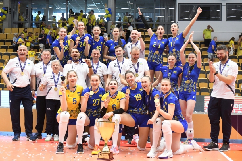 Đánh bại ĐKVĐ, bóng chuyền nữ Ukraine vào bán kết thế giới 308381