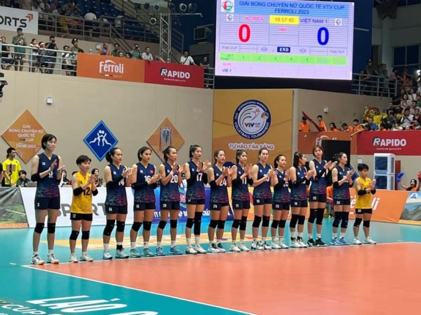 Xác định 4 đội 'giành vé' bán kết giải bóng chuyền nữ VTV Cup 2023 317345