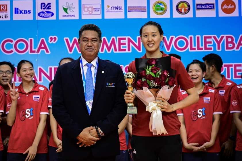 Trao thưởng cá nhân và đồng đội giải bóng chuyền nữ vô địch châu Á 2023: Thái Lan vô địch 323323