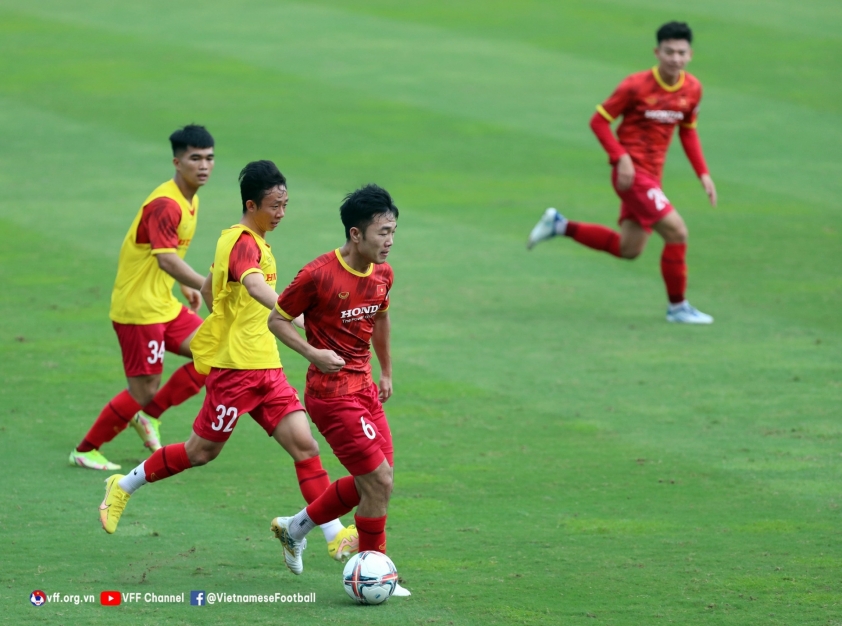 Ngôi sao HAGL bị HLV Park so sánh với tân binh sinh năm 2002 189264