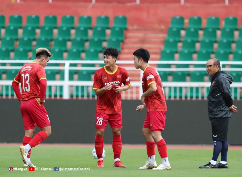 Ngôi sao HAGL bị HLV Park so sánh với tân binh sinh năm 2002 189265