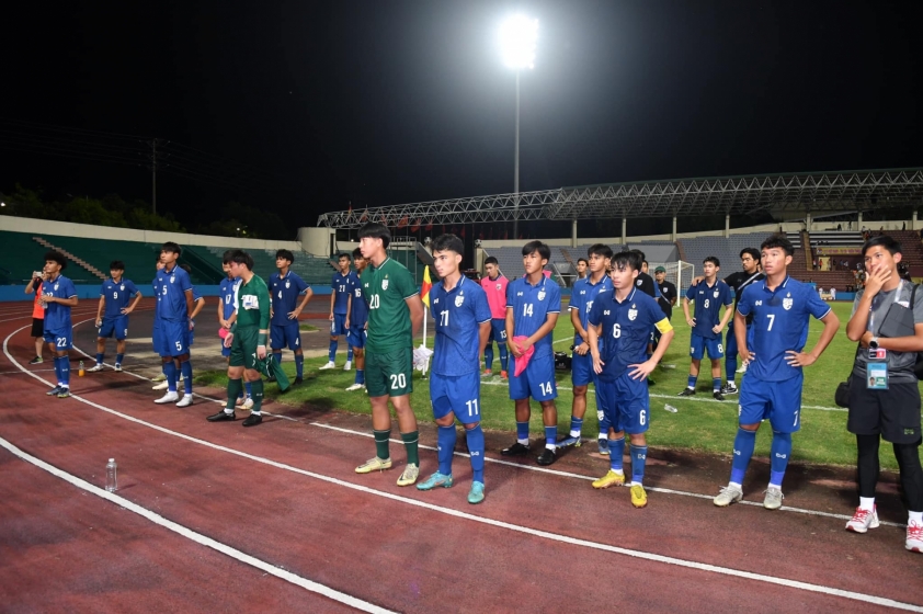 Cầu thủ Thái Lan khóc như mưa sau trận thua U17 Việt Nam 200125