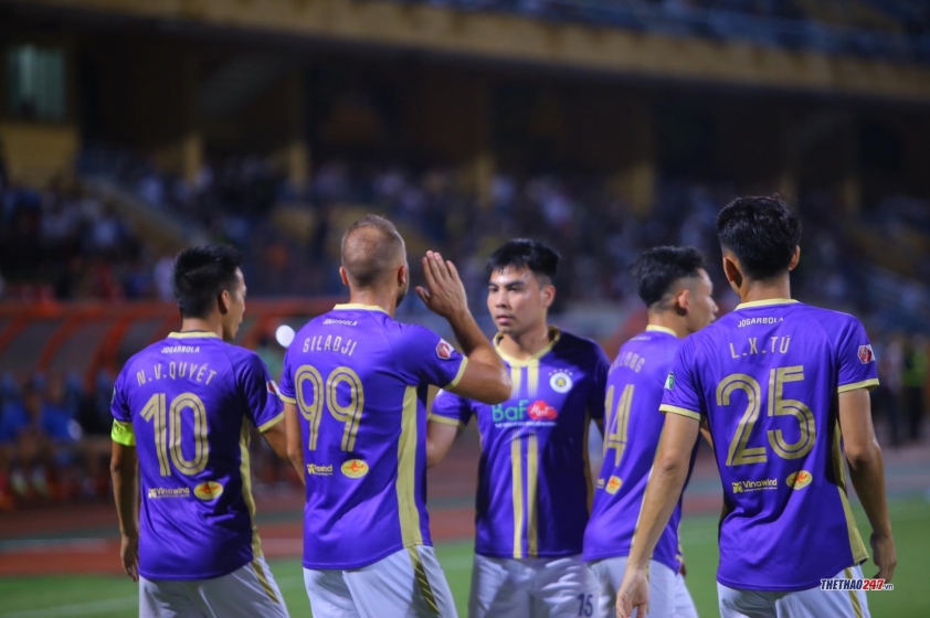 Đại gia V-League muốn chiêu mộ tuyển thủ ĐT Việt Nam 215178