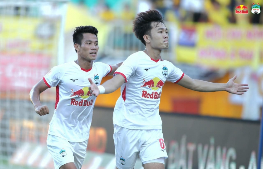 Không được gọi đá AFF Cup, cựu sao HAGL góp mặt ở 'siêu giải đấu'-239876