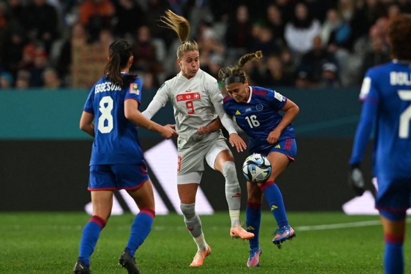 Trực tiếp nữ Philippines 0-2 nữ Thụy Sĩ: Nhân đôi cách biệt 305520