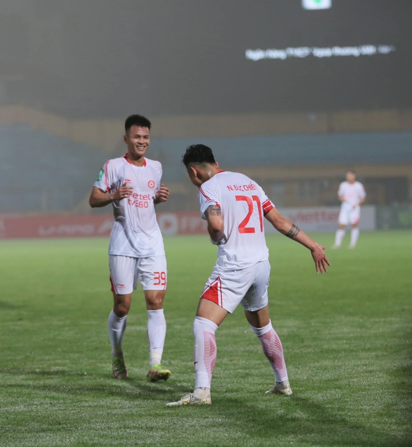 'Đại gia V-League' mời gọi tuyển thủ ĐT Việt Nam 347590