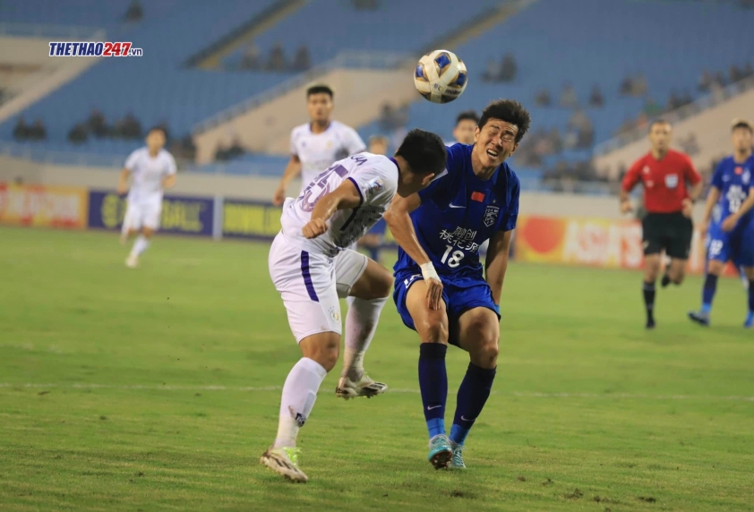 HLV châu Âu bất ngờ đến xem Hà Nội đá AFC Champions League 353973