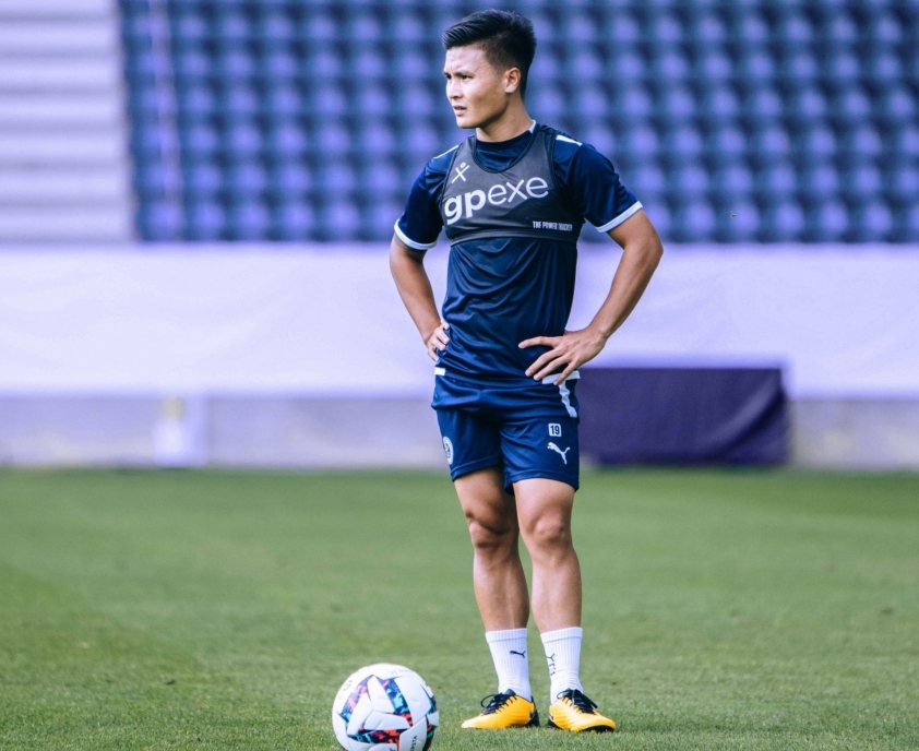 Pau FC chốt danh sách, Quang Hải nhận mệnh lệnh đấu Dijon 167508