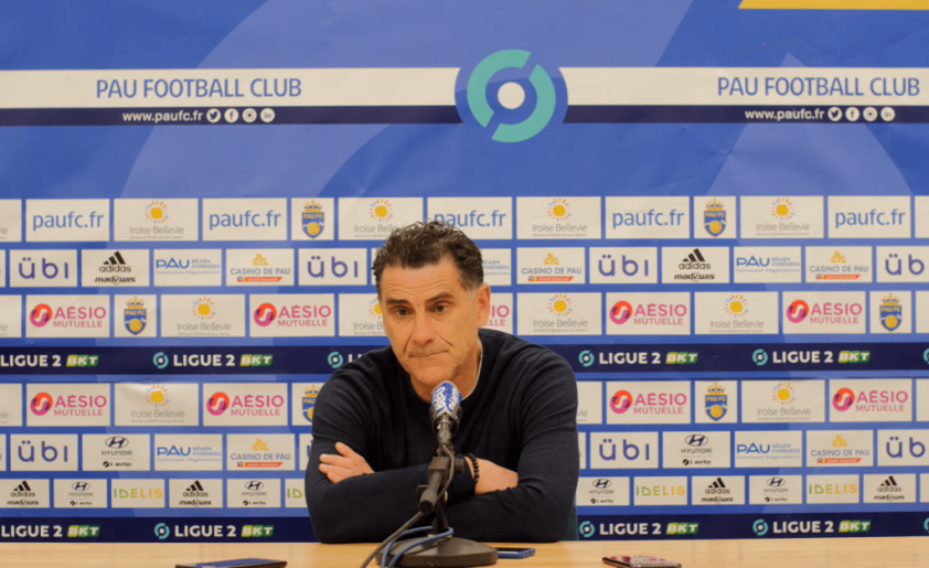 didier-tholot-conf-de-presse-Pau-FC-min-e1651231249432