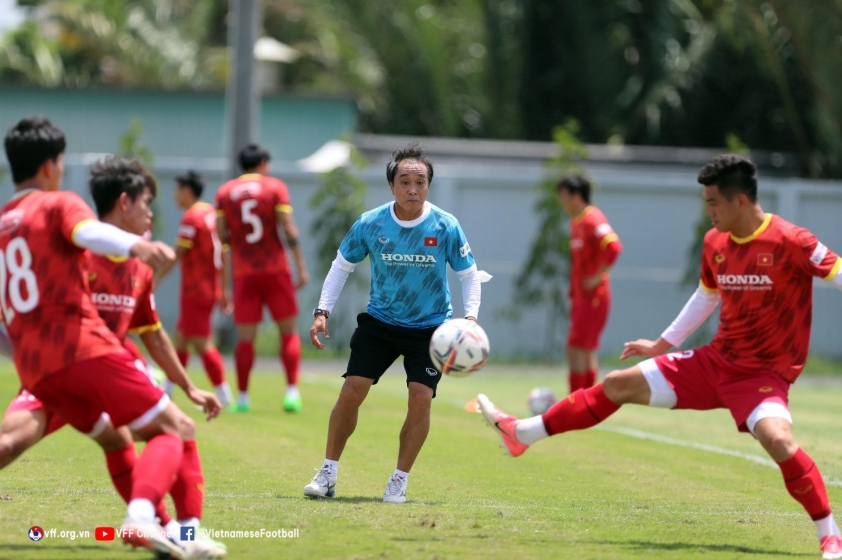 HLV Park vắng mặt, ĐT Việt Nam bất ngờ đổi kế hoạch tại FIFA Day 192140