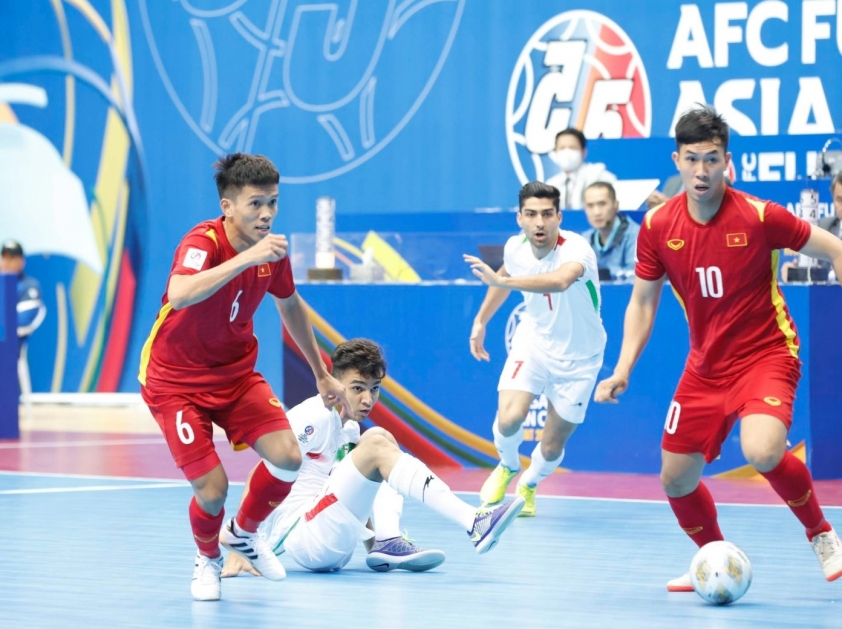 Đức Hòa ghi bàn thắng danh dự cho ĐT futsa Việt Nam trước Iran (Ảnh: VFF)