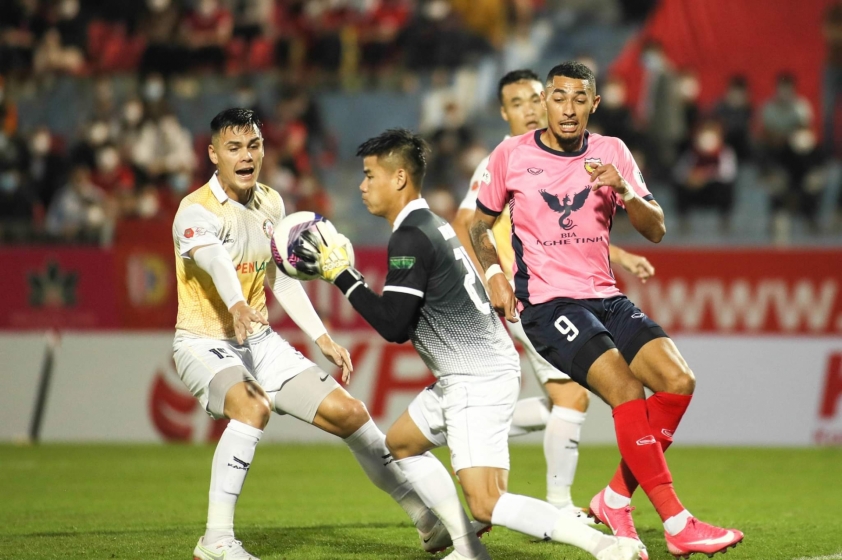 Trực tiếp Bình Định vs Hà Tĩnh, 18h00 hôm nay 18/10 204550