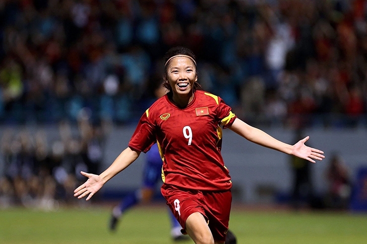 Huỳnh Như hé lộ sự thật 'đau đớn' ở châu Âu sau tin dữ từ World Cup 206941