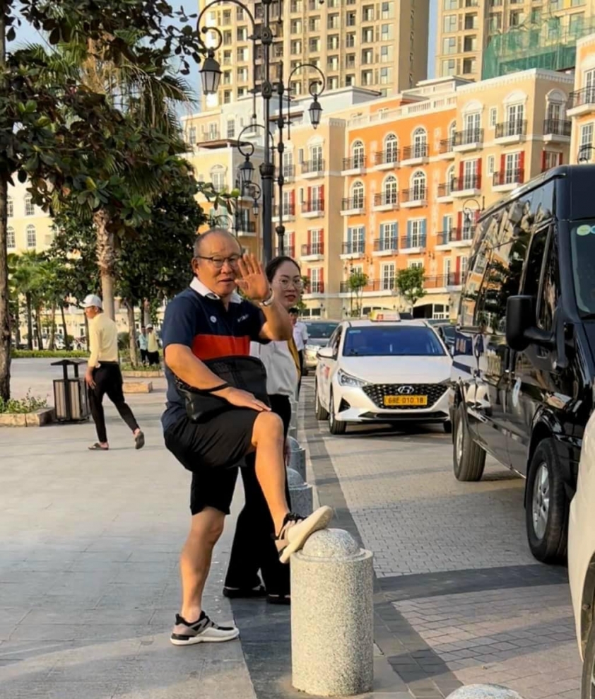 HLV Park Hang Seo bất ngờ về Hàn Quốc trước AFF Cup 2022 212022