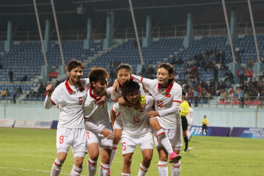 Trực tiếp nữ Việt Nam 3-0 Nepal: Huỳnh Như lập công!-265775