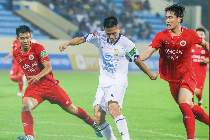 Trực tiếp Nam Định 0-0 CAHN: Thế trận giằng co-310592