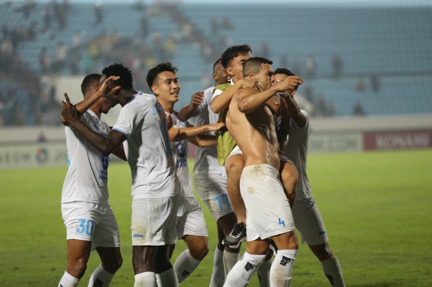Trực tiếp Nam Định 3-2 Tampines Rovers: Vỡ òa phút bù giờ!-552942