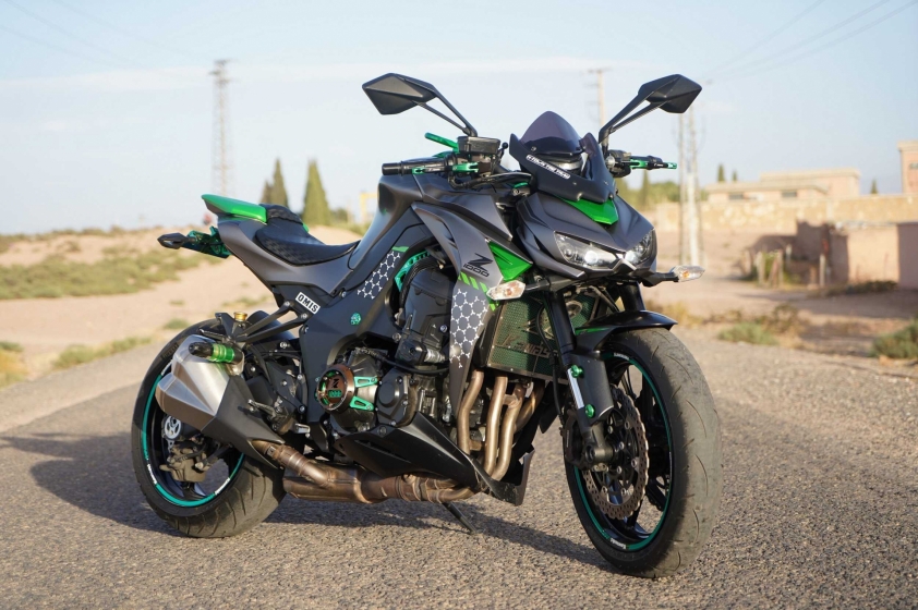 Phần đầu xe Kawasaki Z1000