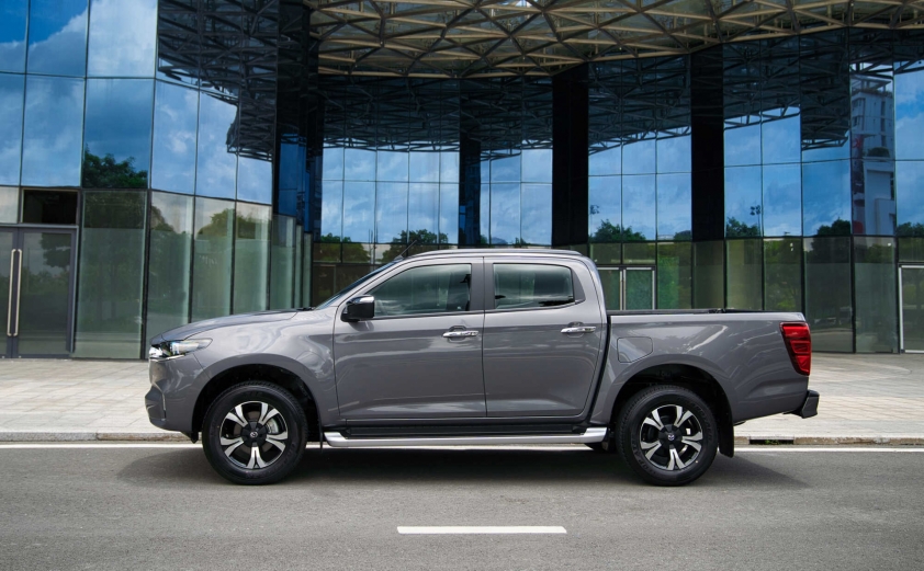 Đánh giá xe Mazda BT-50: Giá bán & thông số kỹ thuật 305571