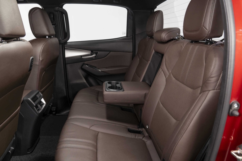 Đánh giá xe Mazda BT-50: Giá bán & thông số kỹ thuật 305575