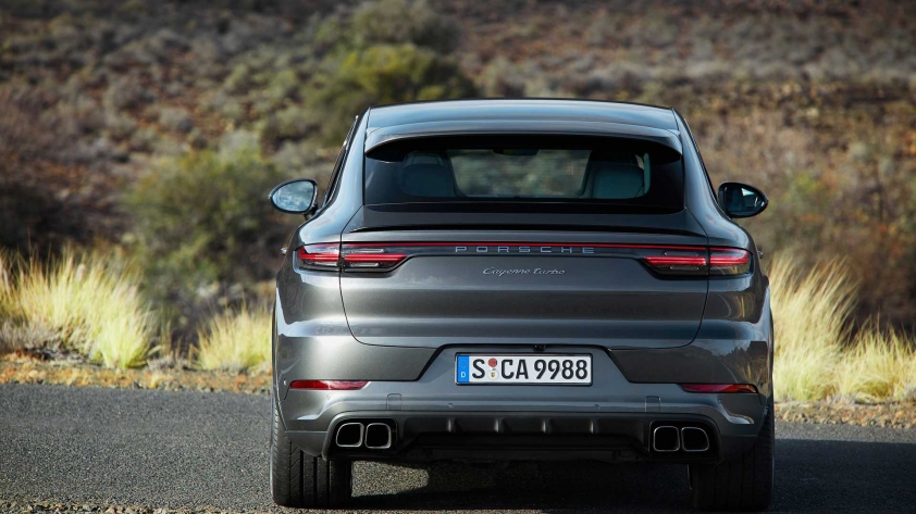 Giá xe Porsche Cayenne 358237