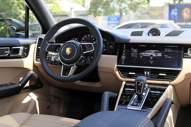 Giá xe Porsche Cayenne 358238