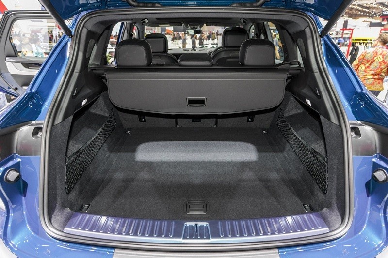 Giá xe Porsche Cayenne 358245