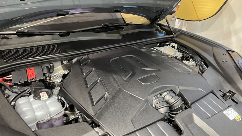 Giá xe Porsche Cayenne 358247