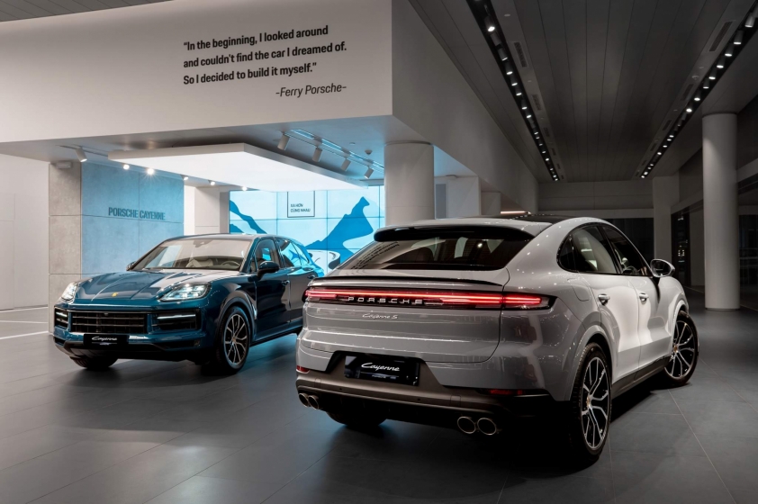 Giá xe Porsche Cayenne 358248
